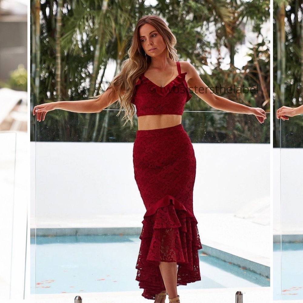 JAUS Eva Set in Red